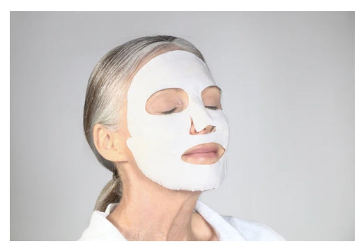 Karuna Multi Vitamin Cream Coated Mask